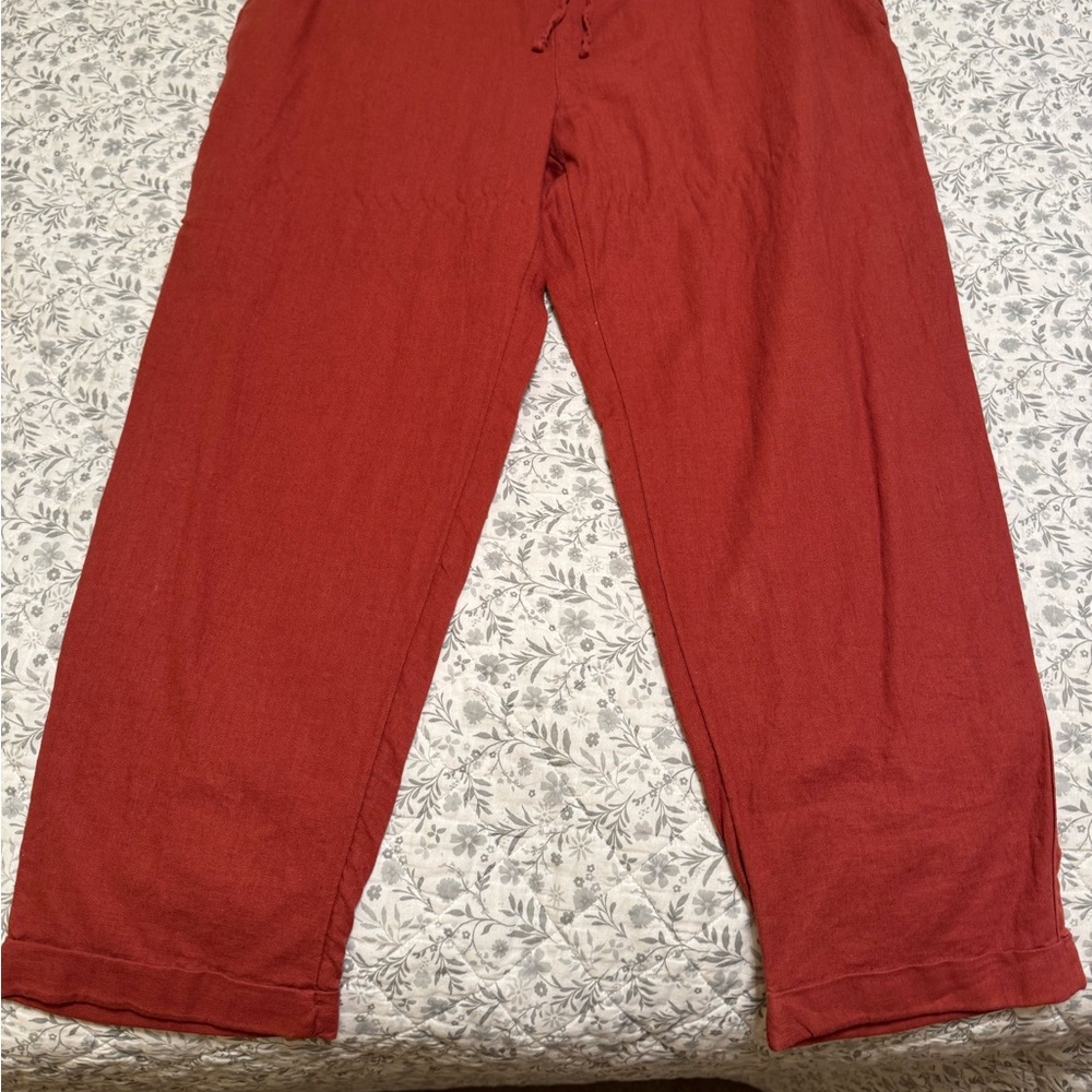 Woman’s Red Casual Pants